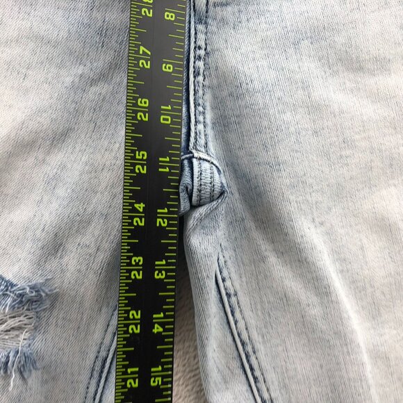 Risen  Womens Jeans Size 24 Measured Distressed Light Wash Jeans Frayed Hem - Picture 7 of 15
